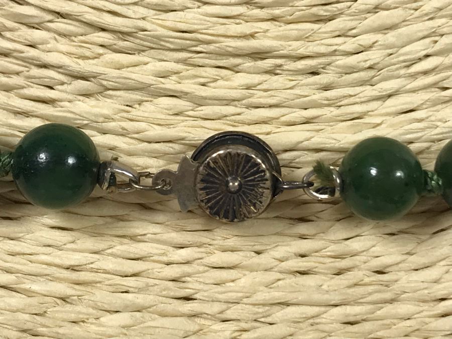 Vintage Jade Jadeite Beaded Necklace With Sterling Silver Clasp 18L [Photo 6]