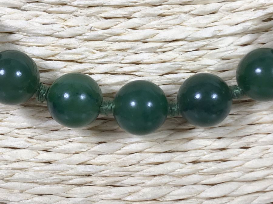 Vintage Jade Jadeite Beaded Necklace With Sterling Silver Clasp 18L [Photo 5]