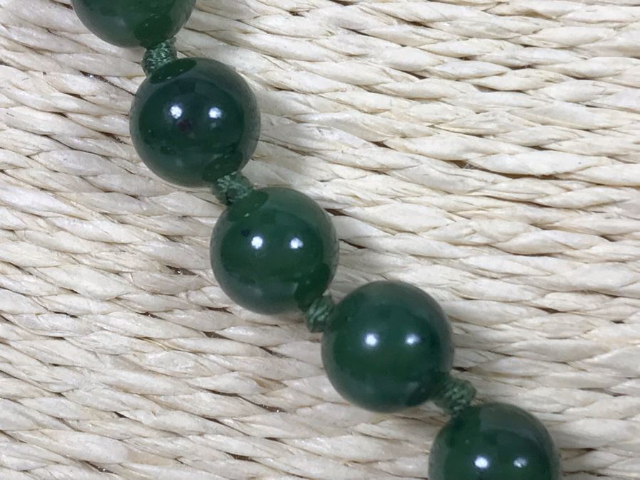 Vintage Jade Jadeite Beaded Necklace With Sterling Silver Clasp 18L [Photo 4]