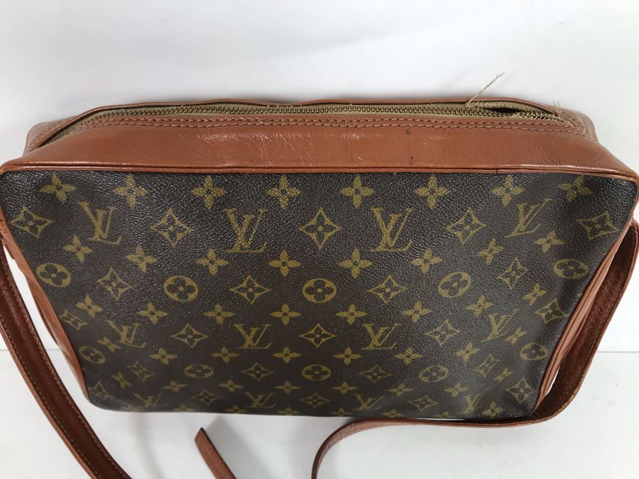 Vintage Louis Vuitton LV Handbag - Notice Damaged Zipper Shown In Photos 14W X 11H [Photo 4]