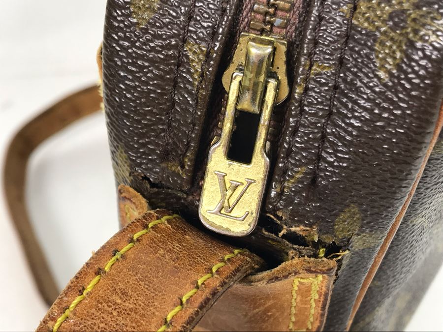 Vintage Louis Vuitton LV Handbag - Notice Damage Shown In 2nd & 3rd Photos [Photo 9]