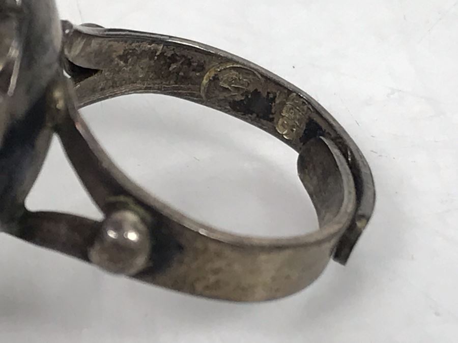 Signed Vintage Sterling Silver Poison Ring Cabochon Cat's Eye Locket Hinged Jewelry [Photo 11]