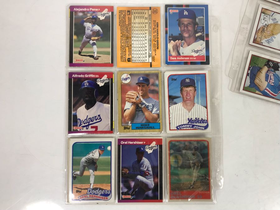 Assorted Baseball Cards Collection - See Photos [Photo 23]
