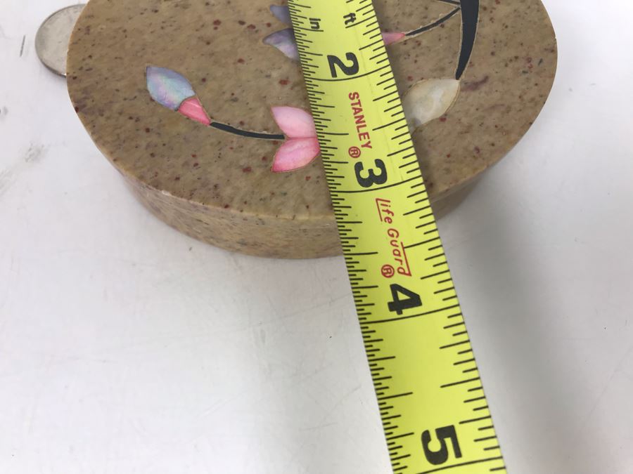 Inlaid Stone Box 4W X 3D X 1.25H [Photo 10]