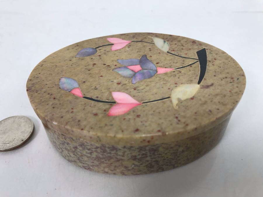 Inlaid Stone Box 4W X 3D X 1.25H [Photo 2]