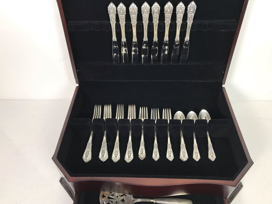 Sterling Silver Wallace Flatware Service For 8 With Large Silver