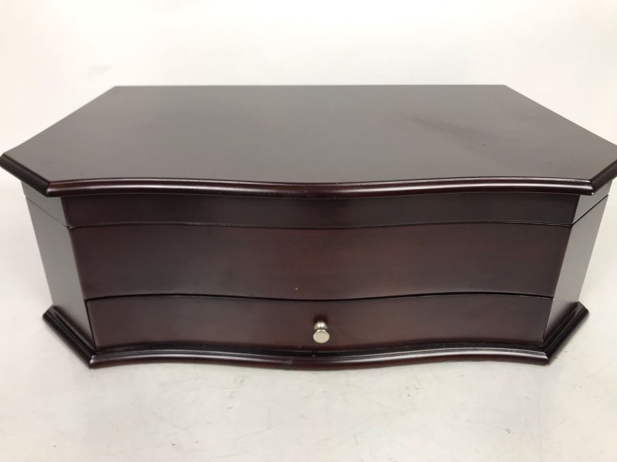 Sterling Silver Wallace Flatware Service For 8 With Large Silver Storage Box With Drawer Incl Sterling Handled Serving Spoon - (872g Not Including Knives And Serving Piece) [Photo 22]