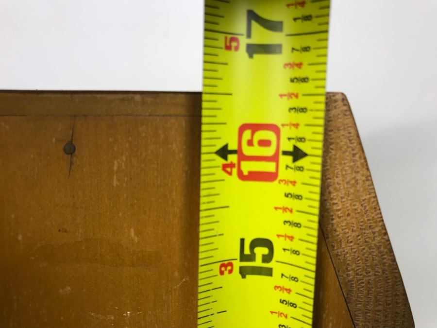 Original English Wales Wallets Scotch Purses Mercantile Store Countertop Display Case (Right Side Glass Has A Crack - Doesn't Include Items In Case) 11.5W X 10.5D X 16.5H [Photo 21]