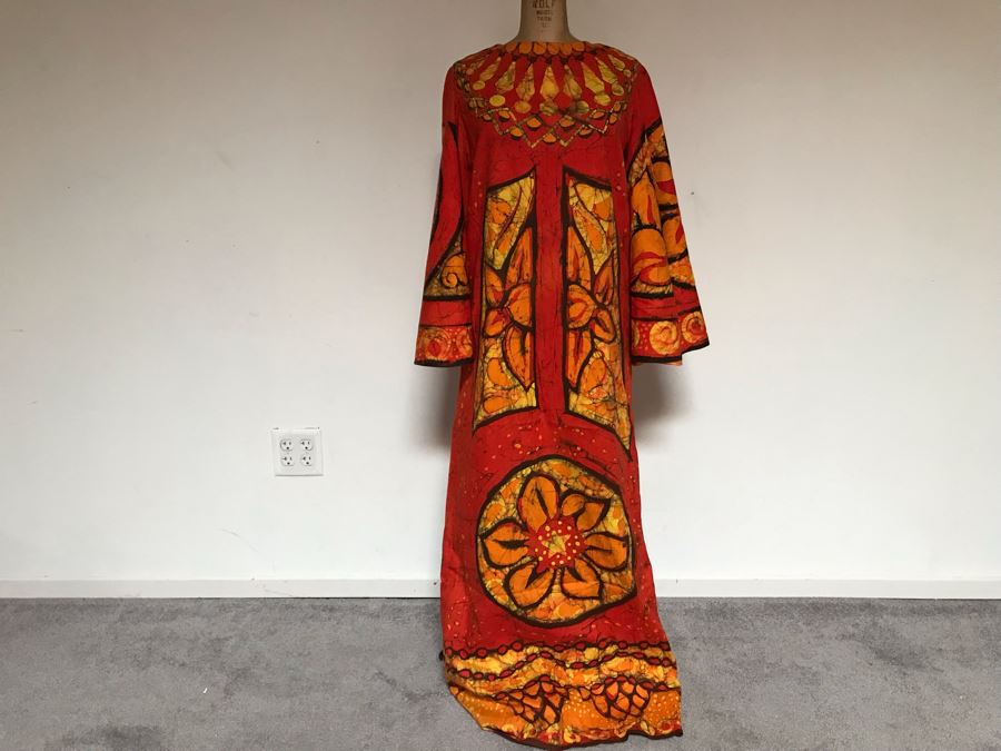 Vintage Mid-Century Hawaiian Batik Muumuu Dress (Shoulder To Shoulder ...