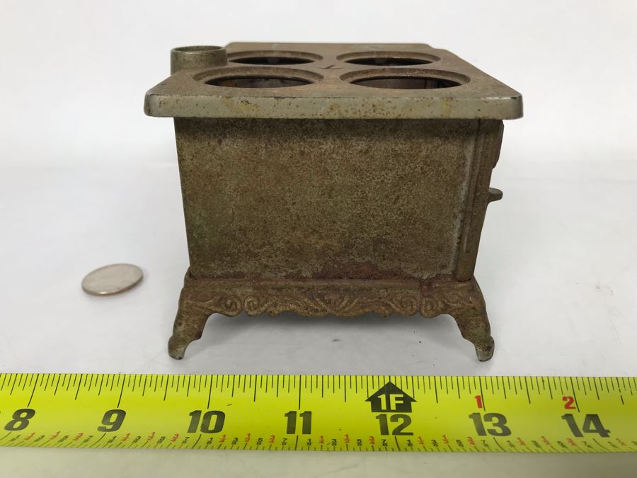 Vintage Cast Iron Stove Toy Salesman Sample 5W X 4D X 3.5H [Photo 7]