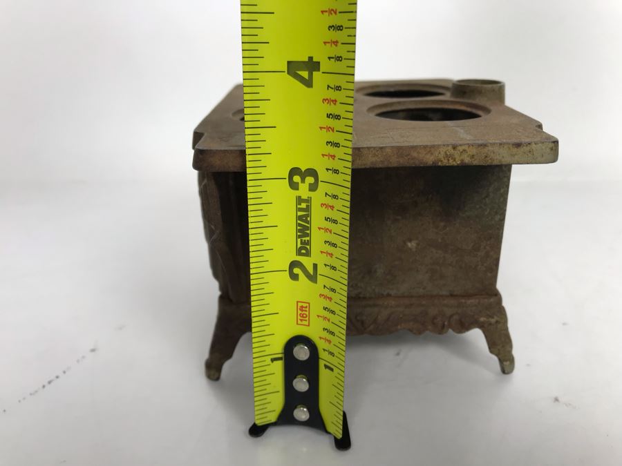 Vintage Cast Iron Stove Toy Salesman Sample 5W X 4D X 3.5H [Photo 13]