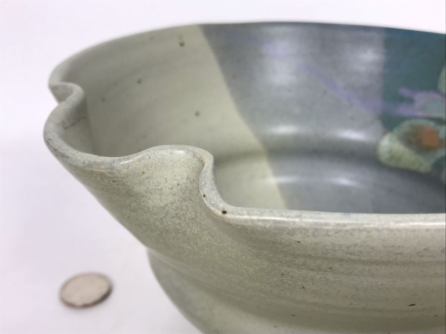 Vintage Signed Hawaiian Pottery Bowl 8.5W X 4.5H [Photo 7]