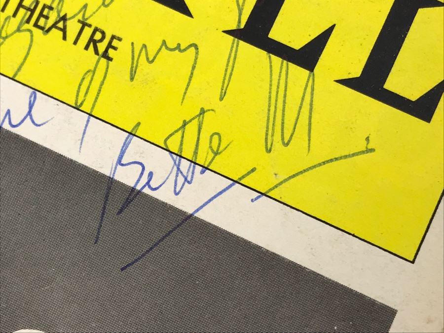 Hand Signed Bette Midler Playbill Theatre Program Clams On The Half Shell Revue [Photo 4]