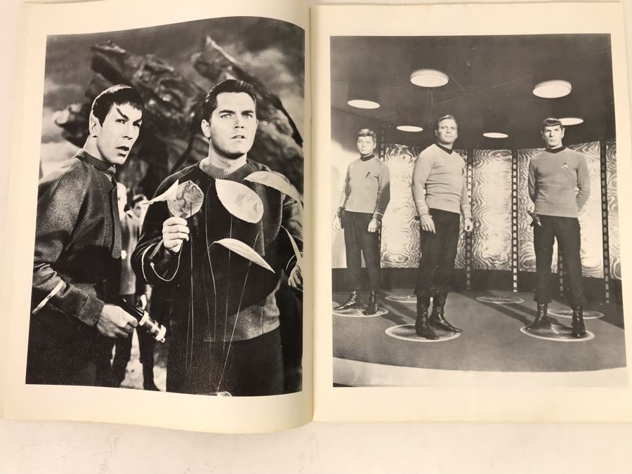 Vintage 1975 International Star Trek Convention Program [Photo 4]