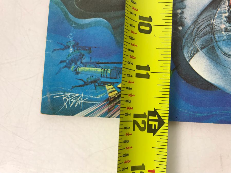 Original James Bond The Spy Who Loved Me Movie Program [Photo 11]