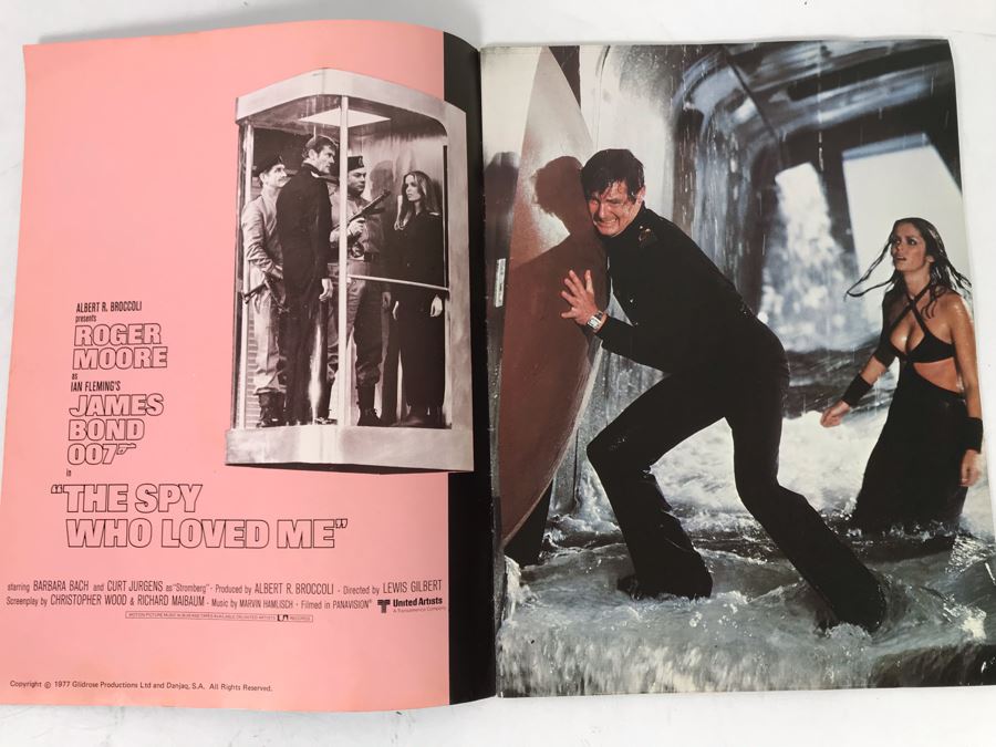 Original James Bond The Spy Who Loved Me Movie Program [Photo 2]