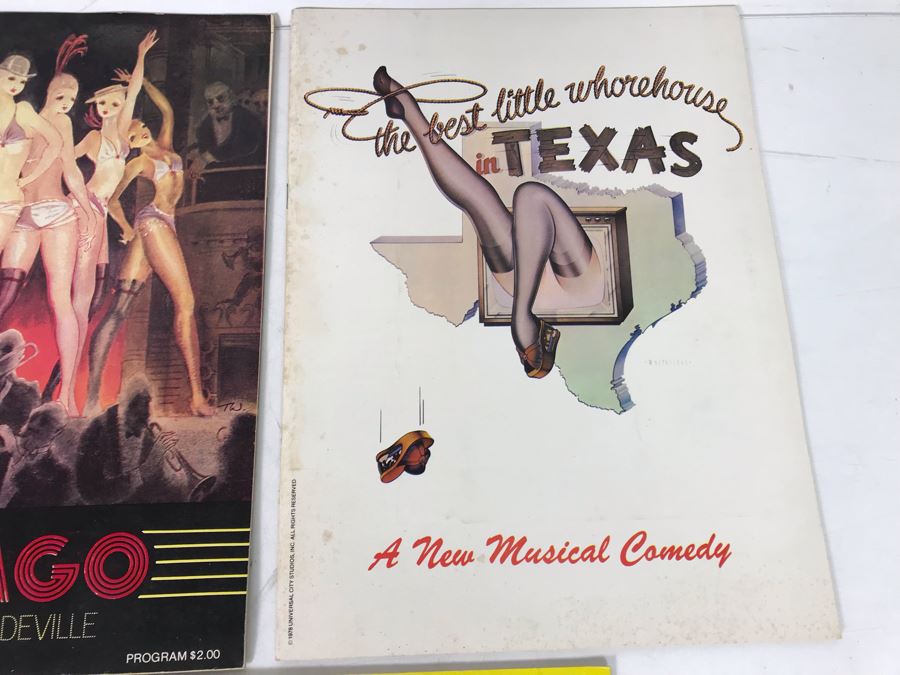 Collection Of Five Theatre Programs: The King And I, Chicago, The Best Little Whorehouse In Texas, Cats, Neil Simon's California Suite [Photo 7]