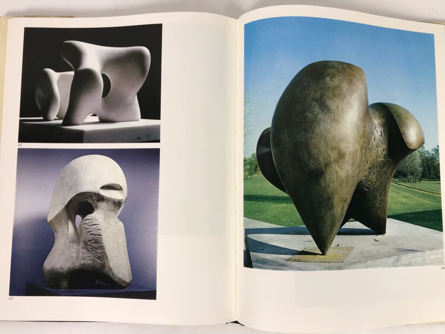 Henry Moore Artist Book [Photo 7]