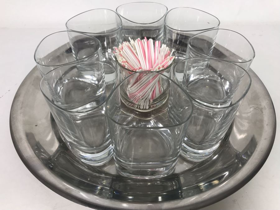 Vintage Barware Set With Metal Tray, 8 Drinking Glasses And Center Glass (Tray: 13.5R, Glasses: 3.75H) [Photo 1]