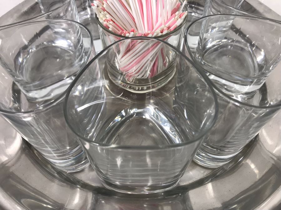 Vintage Barware Set With Metal Tray, 8 Drinking Glasses And Center Glass (Tray: 13.5R, Glasses: 3.75H) [Photo 4]