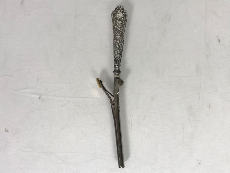 Antique English Repousse Sterling Silver Handled Curling Iron [Photo 13]