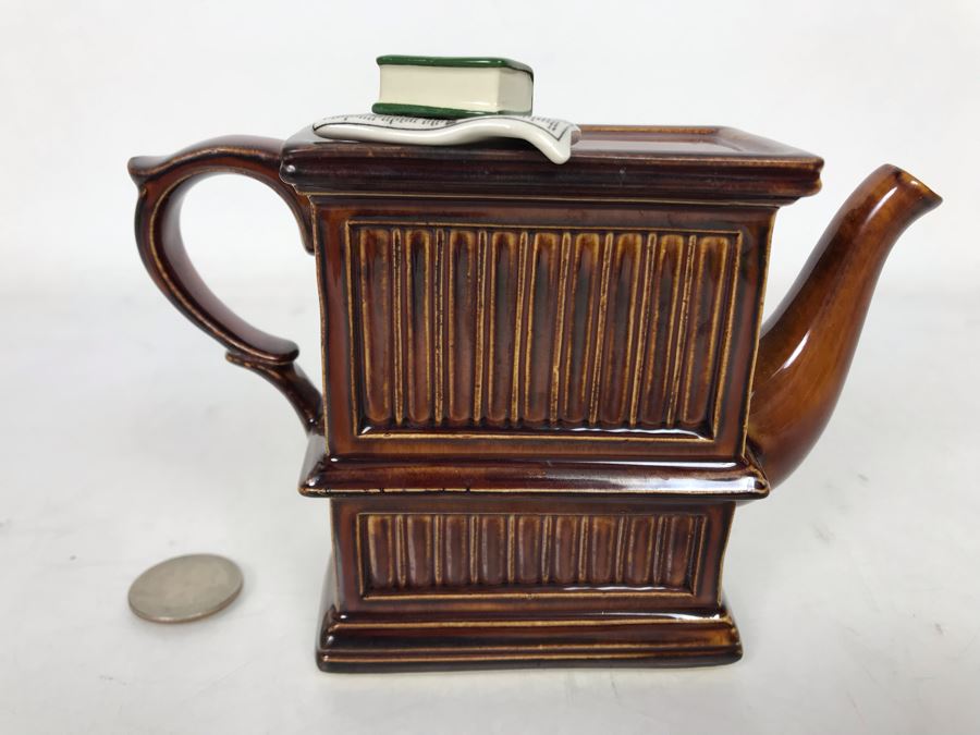 Cardew Designs Teapot OCR Welsh Dresser Featuring Old Country Roses Royal Albert China With Original Royal Doulton Tag 5.5W X 2.5D X 4.5H [Photo 5]