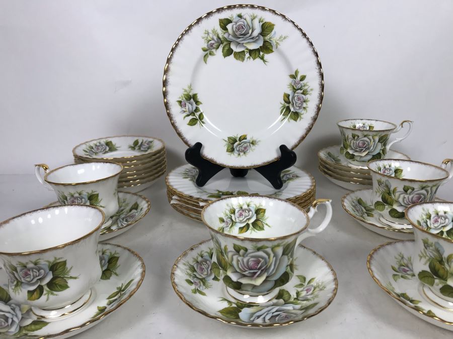 E&R Golden Crown Gold Rim Bone China Rose Queen Series White Swan Cups & Saucers With Plates Apx 27 Pieces [Photo 2]