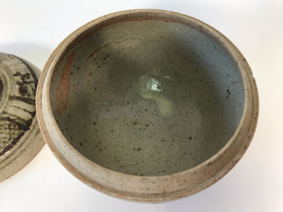 Vintage Lidded Pottery Jar 4W X 4.5H [Photo 10]