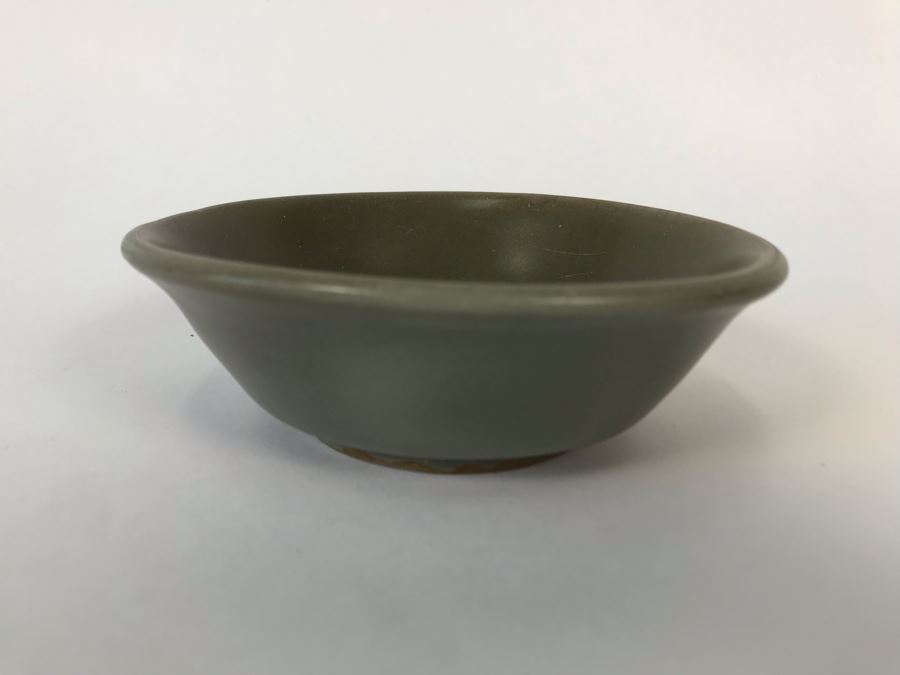 Old Chinese Celadon Porcelain Bowl 5W X 1.5H [Photo 3]