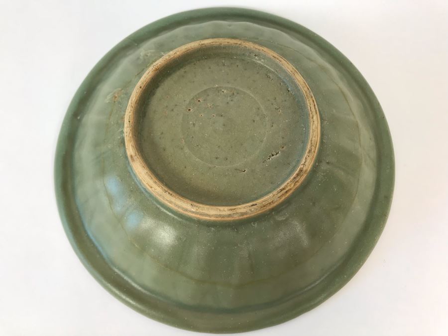 Old Chinese Longquan Celadon Two-Fish Porcelain Bowl 8W X 1.75H [Photo 8]