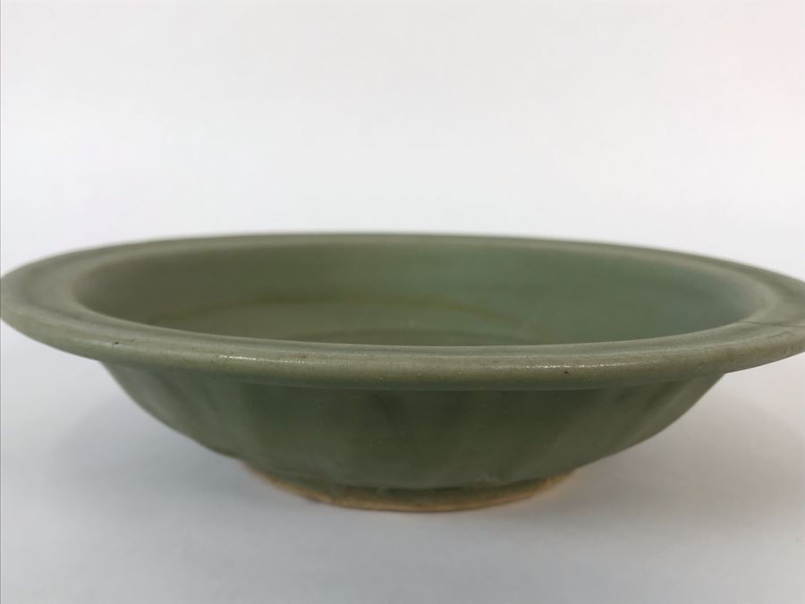Old Chinese Longquan Celadon Two-Fish Porcelain Bowl 8W X 1.75H [Photo 7]