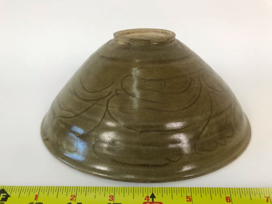 Old Chinese Celadon Porcelain Bowl 9.5W X 3.5H [Photo 10]