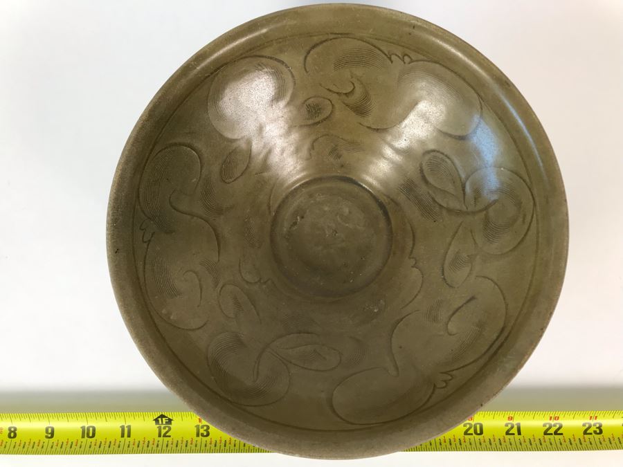 Old Chinese Celadon Porcelain Bowl 9.5W X 3.5H [Photo 2]