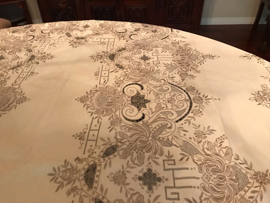Stunning Chinese Embroidered Rectangular Tablecloth 99' X 63' With 12 Matching Napkins [Photo 8]