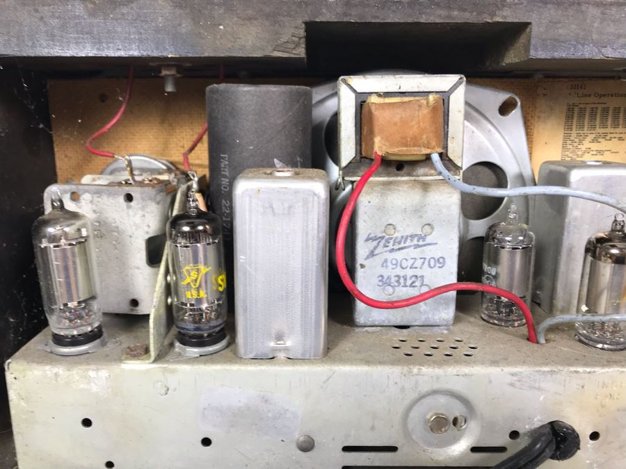Vintage Collectible Portable Suitcase Zenith Tube Radio Model H503Y Serviced And Working 14W X 6.5D X 11H [Photo 7]