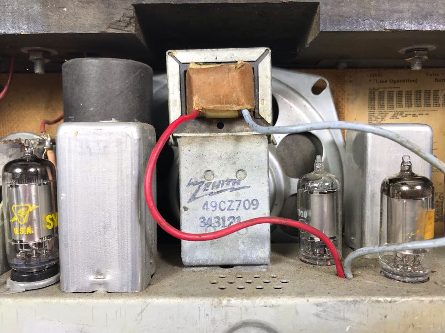 Vintage Collectible Portable Suitcase Zenith Tube Radio Model H503Y Serviced And Working 14W X 6.5D X 11H [Photo 10]