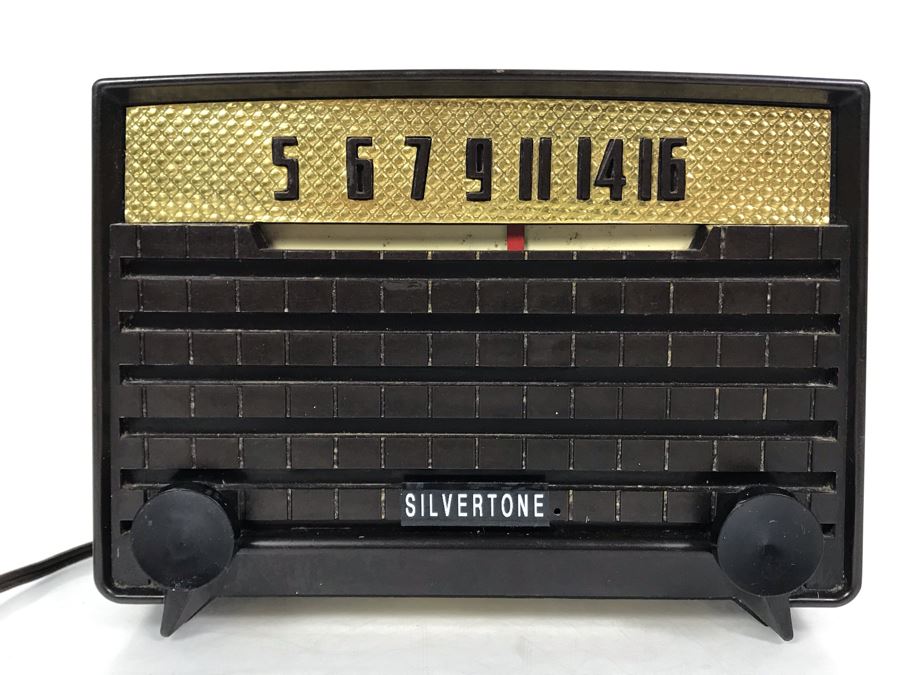 Vintage Mid-Century Silvertone Radio Serviced And Sounds Great 8.25W X 5D X 6H