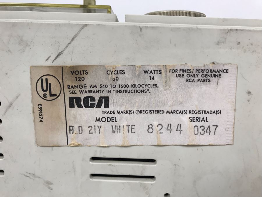 Vintage 70s RCA Alarm Clock Radio Model RLD 21Y White 8244 - 11W X 4.5D X 4.5H Working [Photo 10]