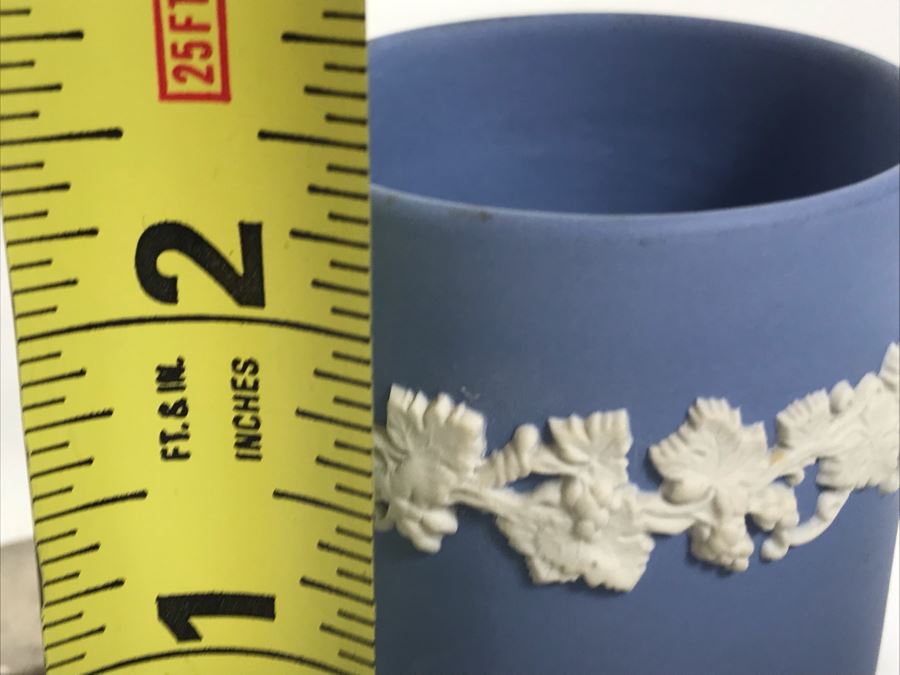 Vintage Wedgwood Jar With Lid And Cup [Photo 3]