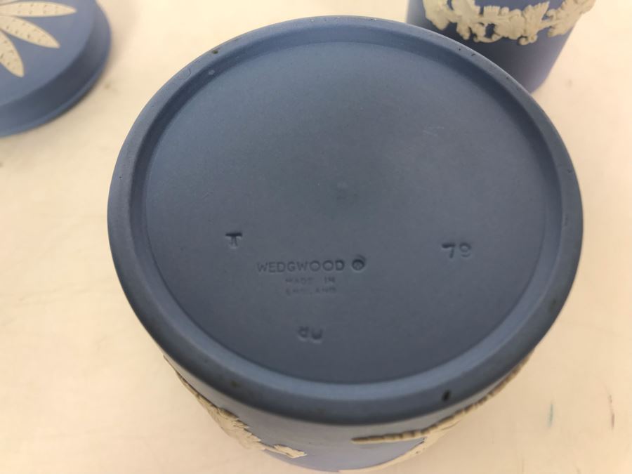 Vintage Wedgwood Jar With Lid And Cup [Photo 7]