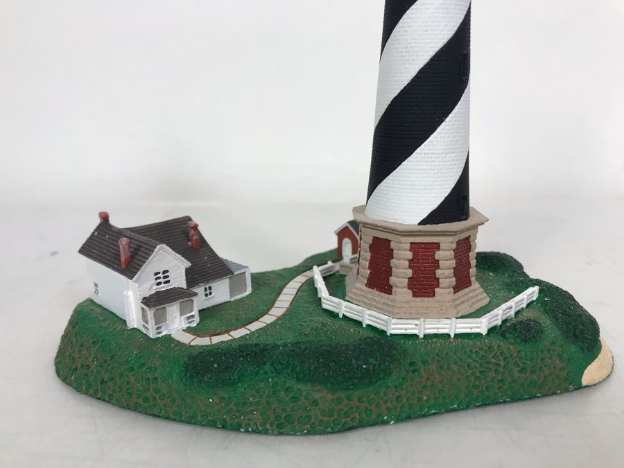 Danbury Mint Cape Hatteras Lighthouse Figurine 7.5H [Photo 4]