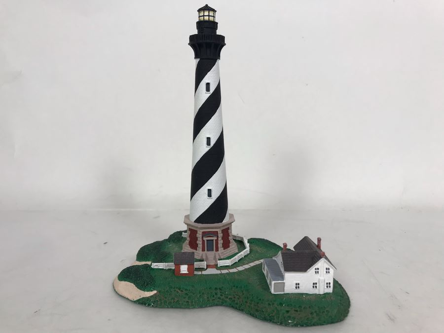 Danbury Mint Cape Hatteras Lighthouse Figurine 7.5H [Photo 2]
