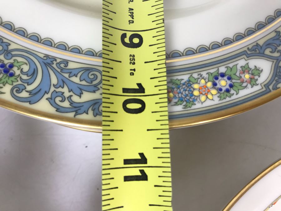 Lenox Autumn Pattern Gold Rim China Set Apx 37 Pieces (Gravy Boat with Attached Underplate Has Replacements Value Of $239 - Entire Set Has Replacements Value Well Over $1,000) [Photo 17]