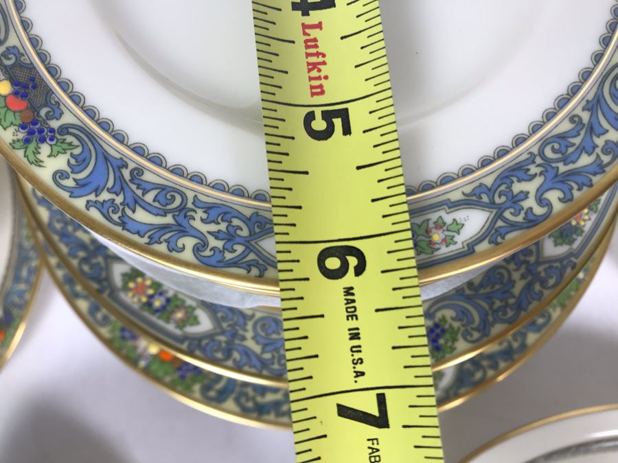 Lenox Autumn Pattern Gold Rim China Set Apx 37 Pieces (Gravy Boat with Attached Underplate Has Replacements Value Of $239 - Entire Set Has Replacements Value Well Over $1,000) [Photo 15]