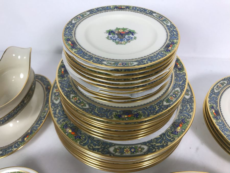 Lenox Autumn Pattern Gold Rim China Set Apx 37 Pieces (Gravy Boat with Attached Underplate Has Replacements Value Of $239 - Entire Set Has Replacements Value Well Over $1,000) [Photo 9]