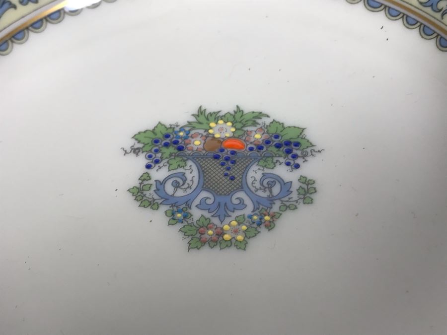 Lenox Autumn Pattern Gold Rim China Set Apx 37 Pieces (Gravy Boat with Attached Underplate Has Replacements Value Of $239 - Entire Set Has Replacements Value Well Over $1,000) [Photo 5]