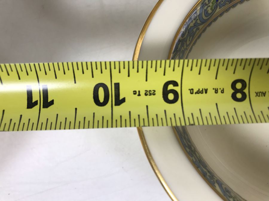 Lenox Autumn Pattern Gold Rim China Set Apx 37 Pieces (Gravy Boat with Attached Underplate Has Replacements Value Of $239 - Entire Set Has Replacements Value Well Over $1,000) [Photo 13]