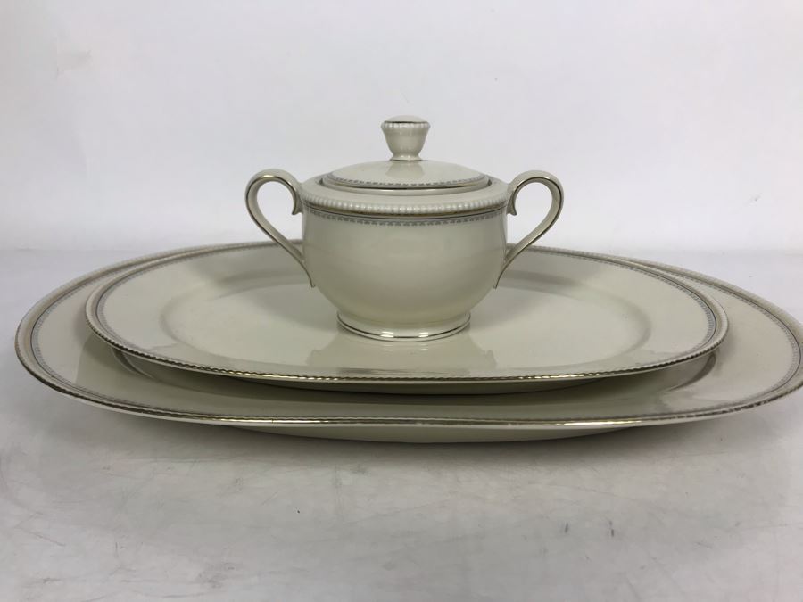 Pair Of Oval Platters and Lidded Sugar Jar By Bavaria Tirschenreuth Germany (Larger Platter Is 15.5W) [Photo 3]