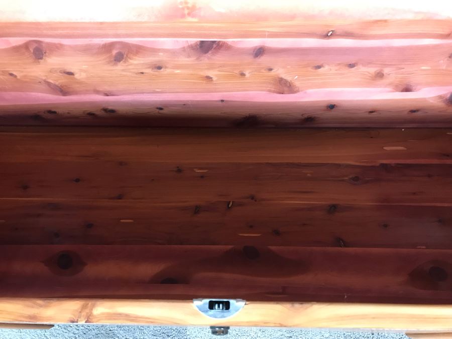 Mid-Century Modern Virginia Maid Cedar Chest 47W X 16.5D X 20H [Photo 12]