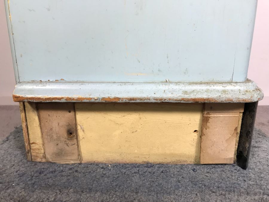 Early 20th Century Antique 15-Drawer Dental Cabinet Metal Drawers With Wooden Frame 30.5W X 13.5D X 61H [Photo 27]